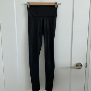 Aritzia leggings